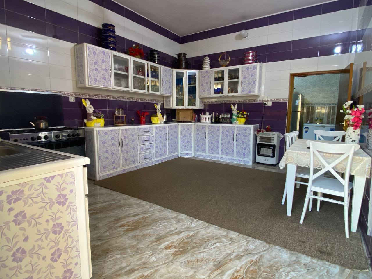 سلام عليكم #بيت_للييع طابقين الفلوجةـ نهر فليح
#مساحه_500 م 
#شارع ـ10 م
مكون من استقبال ـ صاله كبيره ـ اربع غرف نوم ـ صاله صغيره ـ حديقه كبيره ـ مسالك ـ حمامات داخليه وخارجيه

الاستفسار الاتصال 
      ***********
      *********** ✅  واتساب
