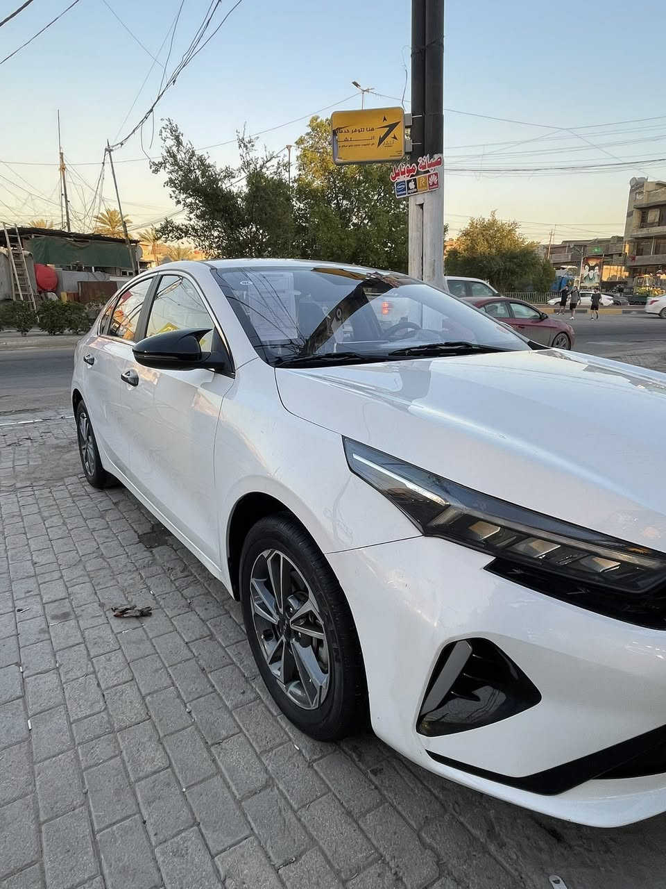 كيا K3 2022 ( خليجي )
فول مواصفات - فتحة سلايد

الممشى: 20

المحرك: 1.5 لتر دبل نوزل

ناقل الحركة: 8 سرعات (كير طيارة)

رقم أربيل 

المواصفات:

فتحة سقف

شاشة مع كاميرا

تبريد قطعتين + تحكم لمس

تحكم ستيرن جهتين

مثبت سرعة (كروز)

بصمة أبواب + بصمة تشغيل

شاحن وايرلس

شاحن Type-C سريع

شاشة معلومات بالكير

أضوية LED زينون 3 عدسات متحركة + خلفي LED متصل أشاير مرايات متحركة + هيترات

صندوق ذكي بصمة (يفتح عند قتراب)

كوشنات جلد 

سايد بريك بصمة

Auto Hold

(Sport / Eco / Smart / Comfort) وضعيات 4 درايف مود

‏مكان بغداد

شاشة عداد جدًا

 الاستفسار اتصل ***********
