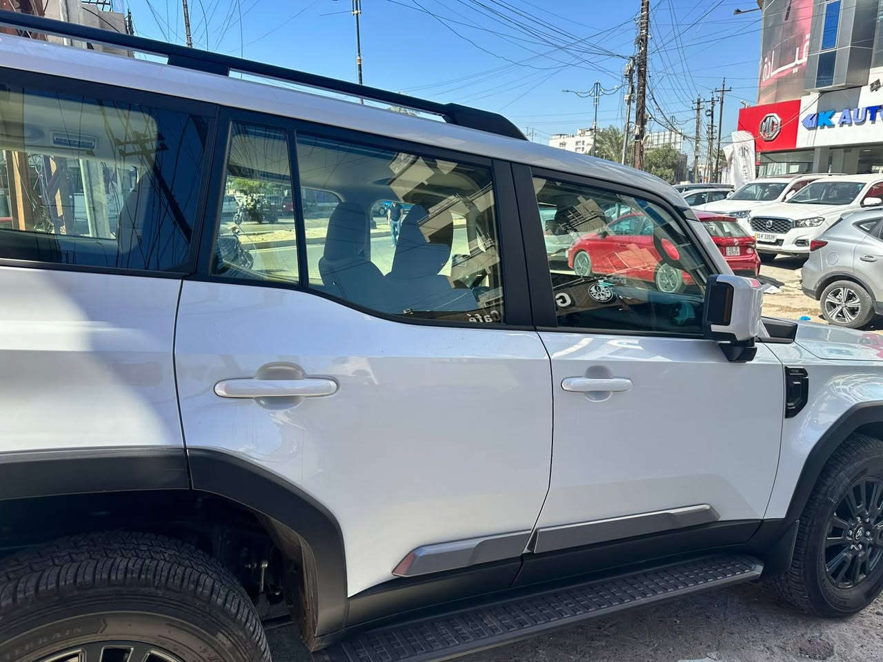 سلام عليكم 
للبيع برادو 2025 ساز
بعده داخل الضمان 
ماشيه 7000
السياره كفاله عامه 
مكان السياره بغداد /صليخ 600
للستفسار ***********
