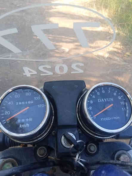 سلام عليكم ستوته دايوان البيع مديل 20 اوراق اصولي مفحوصه بل مرور ما نقصهه شي سعر خاص رقم الهاتف ***********.     ***********
