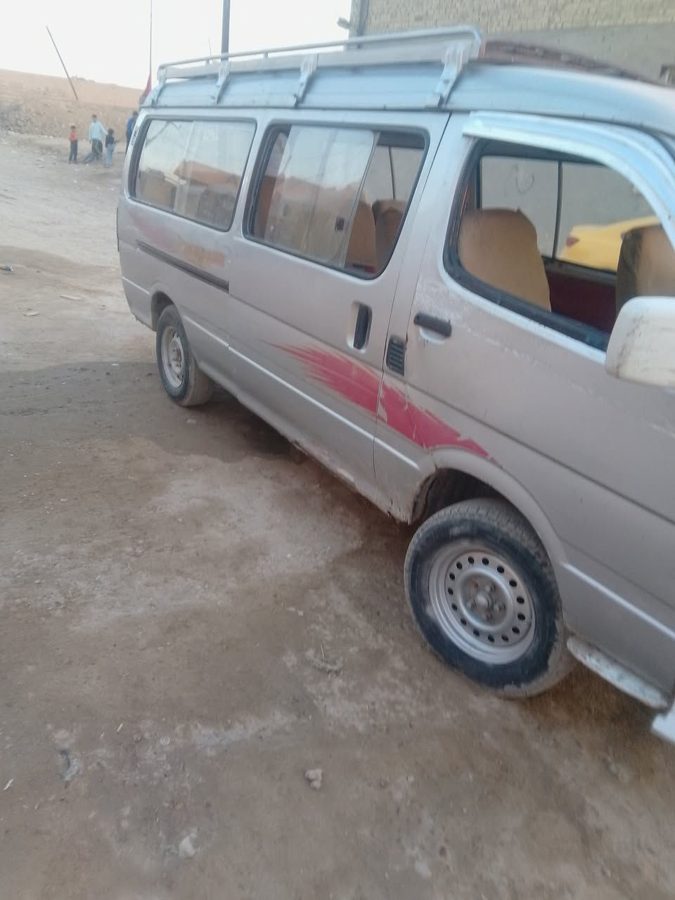 السلام عليكم  فتون فراشه 2009 مكينه ونجي  رقم ديالى  مكان بغداد العبيدي  السعر 35 قفل مكلوبه 5ورقات يعني اخذ 30صافي اني اليحب يتصل ***********
