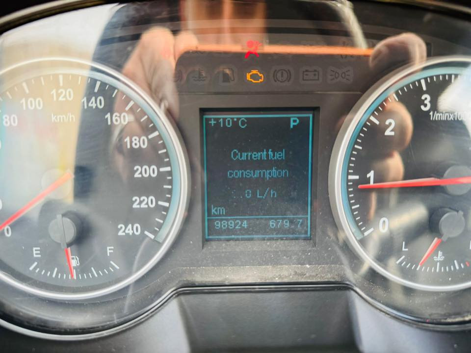 مواصفاته
برلينس 
سنويه ما منتهيه 
موديل 2014 
فول مواصفات 
فتحه سقف 
اشاير مري 
حساسات 
بصمه 
محرك 1600 vvt موسوبوشي 
ماشيه 98
نظافه فول
مكان الاعظمية 
***********
