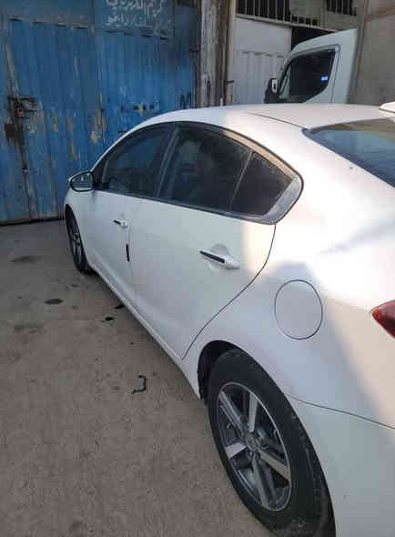 سلام عليكم. كيا فورتي  موديل 2017فئه EX   وارد أمريكي حادثه موضح بصور
محرك GDi 2000
بصمه تحكمات ستيرن
كشنات تدفئه،
3وضيعات قياده
مري شفط  ترحيب صندوق

تبريد قطعتين
السعر 115 بيه مجال
اتصال *********** بغداد
