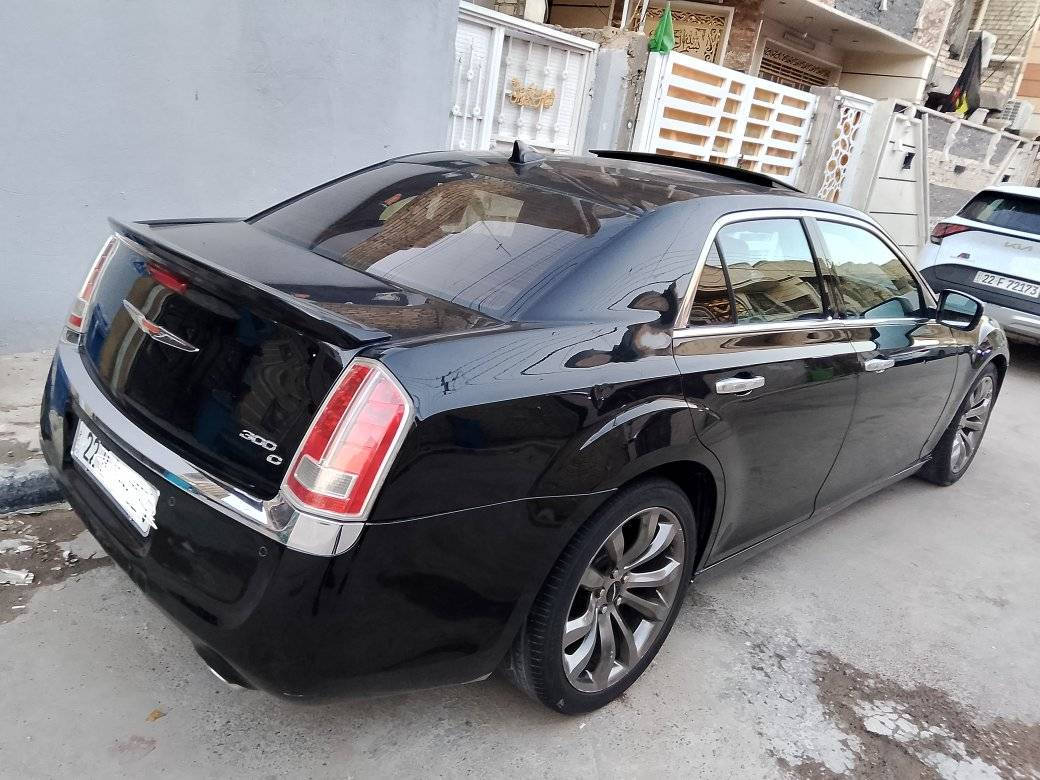 اوباما 2014 خليجي مكينة 3600 فول مواصفات للاخير اعلى فئة بلاتينيوم بانوراما بصمة تشغيل بصمة ابواب حساسات امامي وخلفي رادارت جانبية اشاير مري خزن ميموري زراك لايت كلاص حار بارد كشنات تبريد تدفئة كير طيارة سيارة بلادية بدون قطرة صبغ ولاضربة (ادوات كصة وحدة بجم فقط) السعر70 عنوان بغداد للاتصال ***********
