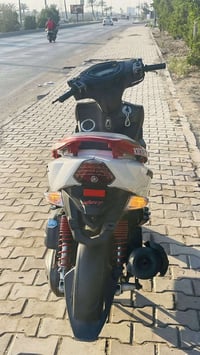 شباب دراجه جي تي آر للبيع نظيفه وخير من الله كل نقص ما بيها دراجه مكين...