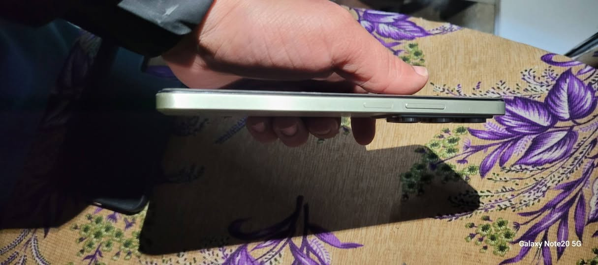 السلام عليكم ريملي c75 ذاكرة 512 رام 16 كامل ملحقات السعر 180بي مجال بسيط


**إذا كنت صاحب هذا الإعلان وتريد حذفه لأي سبب، رجاءا أرسل رسالة إلى الدعم الفني**