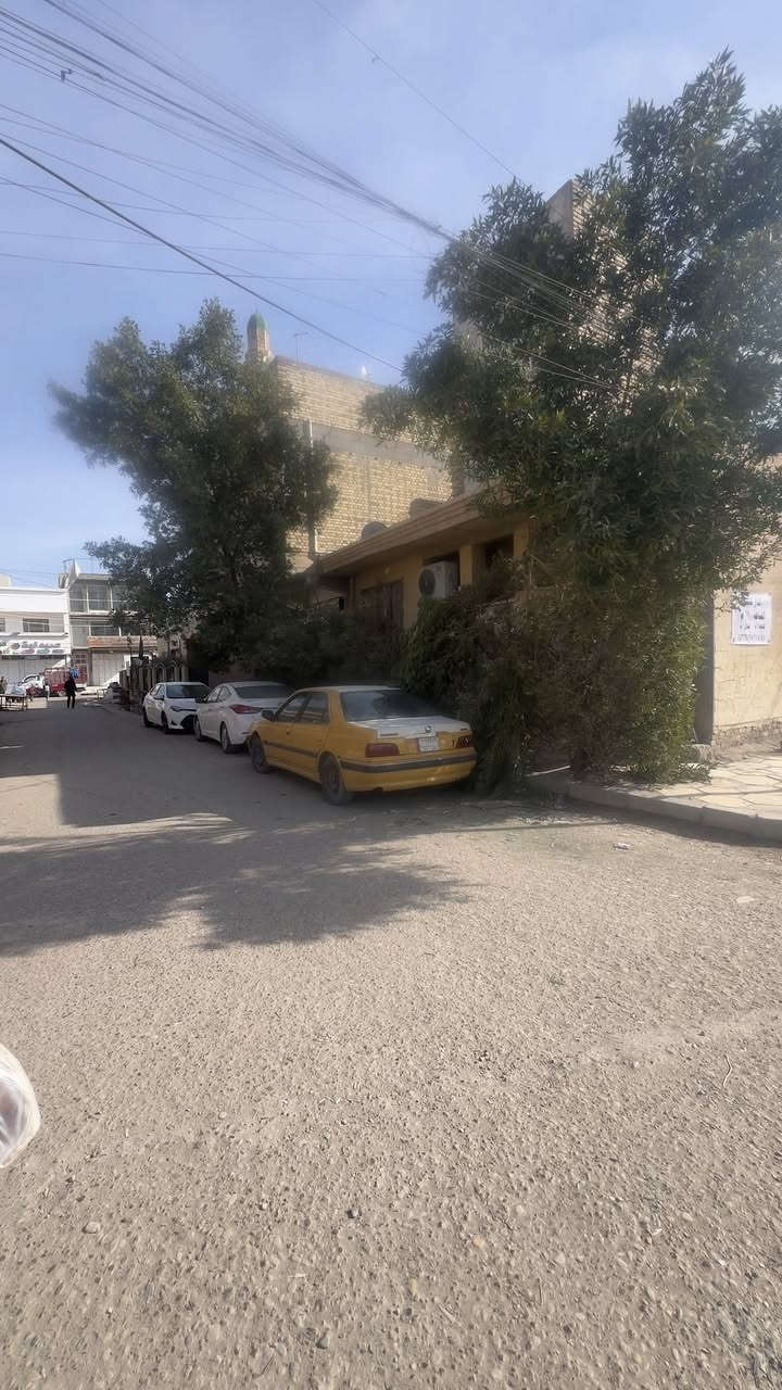 #الدار_للبيع المساحة 70 متر ركن
الواجهة 10 م. النزال 7 م
العنوان حي الزهراء مغربه قرب السوق📍
للاستفسار ‭0770 562 1830‬
