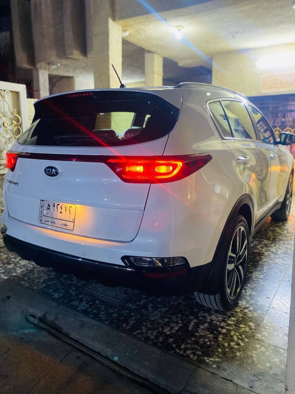 السلام عليكم اسبورتج 2020 خليجي
رقم بغداد بسمي
بيه بارد شويه بل خامل الامامي والسونار موجود
السعر 205 او بيه مجال قليل
رقم الهاتف ***********
