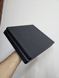 بلي 4 سلم مهكر ذاكرة 1 تيرا  مع 2 جوستك مع حساب بي 10 العاب مثل ما موض...