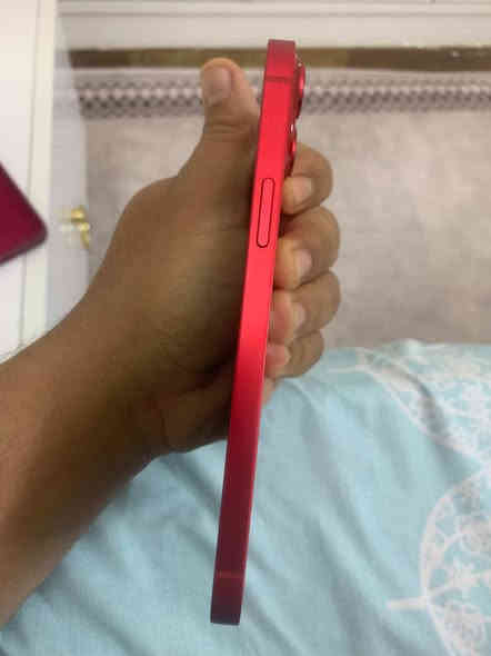 ايفون ١٤ بلاس 
نظافة ١٠٠٪؜ 
ذاكرة ٢٥٦ 
بطارية ٨٥ 
للبيع 650 
مكاني حي اور بغداد 
***********
