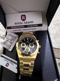 رويال كراند • طلاء ثابت • نافذة قمري شمسي