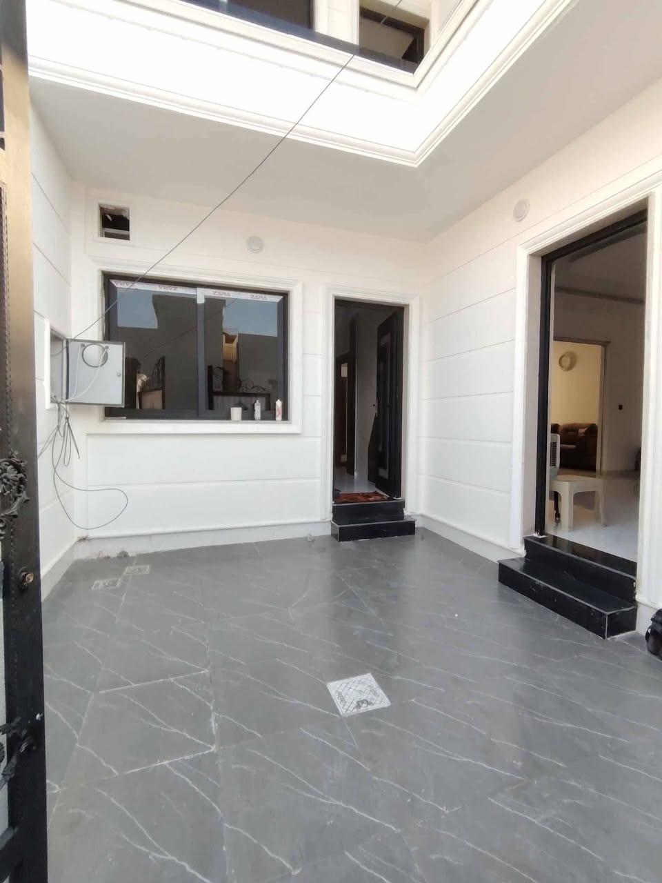 دار للبيع
حي التعليم العالي 

جمعيه النور بعد الدوره 

المساحه 150م واجهه 10م 

ط1 غرفتين نوم واستقبال وصاله ومطبخ وصحيات 

ط2.  /// 4غرف نوم وصاله وصحيات 

بناء حديث وخدمات كامله 

وصل جمعيه النور 

للاستفسار أكثر الاتصال على الارقام 

***********

***********
