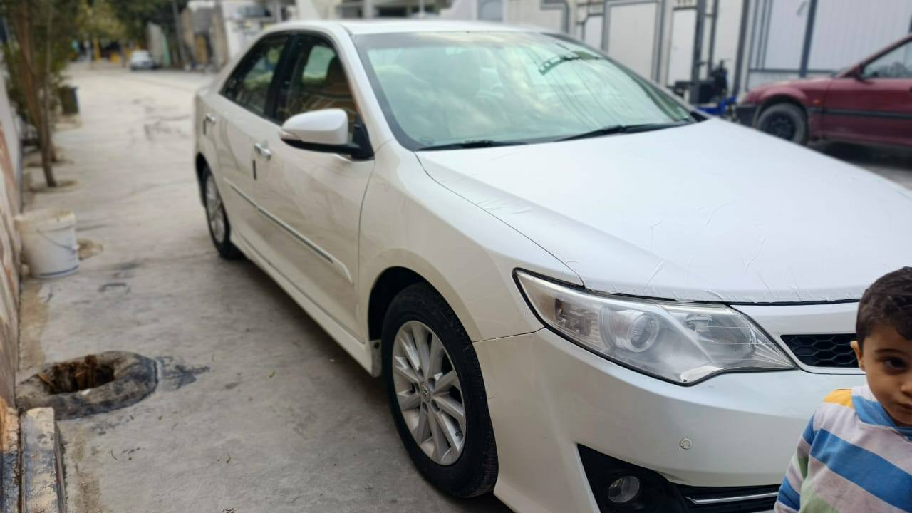 کامیر مۆدیل2013 خەلجی تەبرید مەرکەزی فول مواسەفات بەشەرتی گیڕومەکینە هیچی پیوەنیە یەک بست ساردی هەیە فول فول بس بەسمەنیە ڕەقەموی سەونەوی تازەیە سلایدە چوار تایەی لۆکی لەژیرەماشاڵڵە لەجوانیابی حلە سعری 158$$
***********
