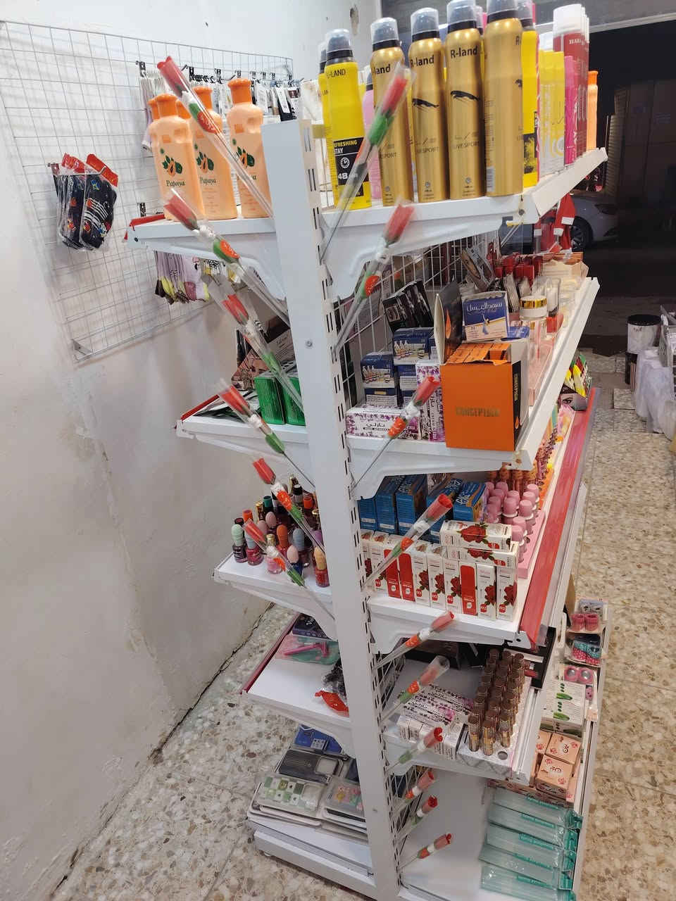 عارضه للبيع جديده بس مستعمله شهرين سعر (120ألف) بيه مجال ***********
