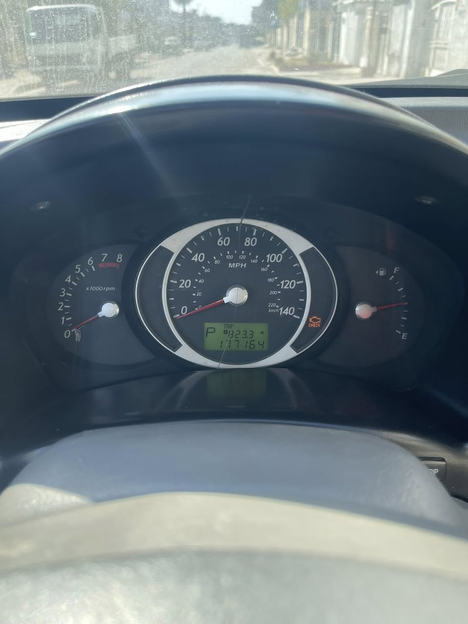 السلام عليكم توسان موديل ٢٠٠٩ باسمي تحويل ثاني يوم تبريد تخم تاير كير محرك مكفولات بيها ٣قطع صبغ موضح بالسونار سياره مذب عليها جاهزه خير من الله محرك الفين مرغوب مكاني بغداد الكماليه السعره ١٠٠بيها مجال رقم الهاتف ***********
