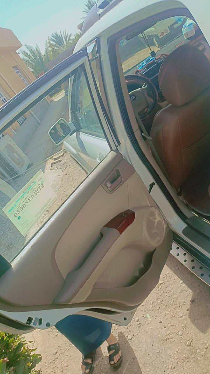سلام عليكم سياره للبيع
كيا سبورتج 2010 
خليجي ماشية 200 بيها ظربة الجاملق االورة شبر ونص مصبوق الجاملق على حد الباب وخشم البنيد شوية السعر 135 وبيها مجال قليل رقم الهاتف *********** العنوان بغداد ابو غريب
