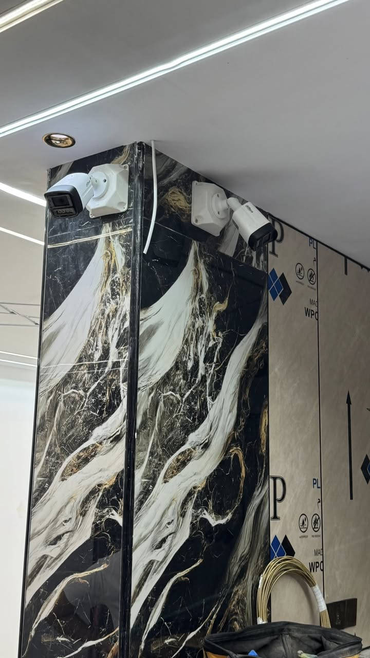 تنصيب وتجهيز وصيانه جميع انواع كامرات المراقبه
لجميع الاماكن في بغداد
والحلول التكنولوجيه استفسار اكثر
واتساب
***********
