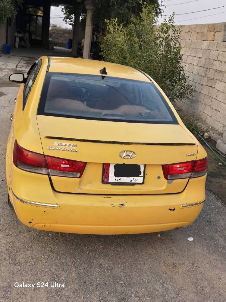 سوناتا للبيع 
موديل 2009
4 سلندر 
محرك 2400
تكسي وارد امريكي 
محرك بيه تنقيص قليل 
كير اتوماتيك 
كهربائيات شغالة
تخم تاير 
تبريد شغال 
لاين زنون 
غرفتهة نضيفة 
شاشة وتحكم استيرن 
سعر ب85 وبيهة مجال 
عنوان السياره بغداد تقاطع النهروان 
  للتواصل *********** بغداد, العراق
