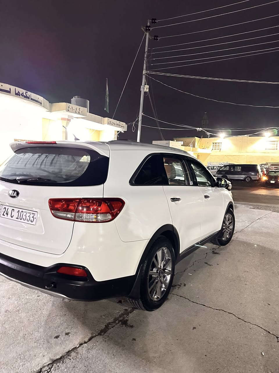 بسم الله الرحمن الرحيم
سيارة كيا سورينتو 2015/2016 للبيع
الموديل: 2015/2016
الحالة: بدون صبغ، السيارة نظيفة جداً. تم صيانتها بشكل دوري، لا يوجد بها أي عيوب.
عدد الركاب: 7 ركاب، مثالية للعائلات
اللون: أبيض لامع
المرايا: مرايات قابلة للطي مع سويج بصمة، لسهولة ركن السيارة في الأماكن الضيقة
الشاشة: شاشة لمس متطورة تدعم نظام الترفيه والخرائط
رقم التسجيل: دهوك (رقم رفيع)
الملامح: مكيفات خلفية (بردات) لتوفير راحة لجميع الركاب
المحرك: محرك 4 سلندر قوي واقتصادي في استهلاك الوقود
القيادة: نظام دفع رباعي يضمن أفضل أداء على الطرق الوعرة
السلامة: مزودة بأحدث أنظمة الأمان، بما في ذلك وسائد هوائية متعددة، نظام التحكم في الثبات، ونظام الفرامل ABS شرط التحويل
والسعر195ومجال ومزيد من الاستفسارات خاص  مفتوح


**إذا كنت صاحب هذا الإعلان وتريد حذفه لأي سبب، رجاءا أرسل رسالة إلى الدعم الفني**