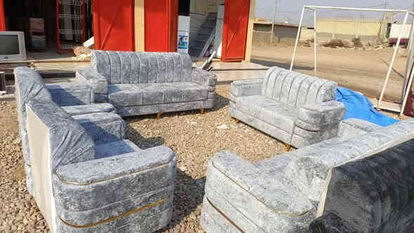 السلام عليكم 👋 
متابعينا الاعزاء 
توفر لدينا اتخومة جديدة 💥💥 
عشر مقاعد اقماش خاولي 
شغل ممتاز والأسعار مناسبة 💵💵 
العنوان الصويرة مقابل محطة رضا الصالح الثانية 
قرب مطعم هنداس بالسايد إلي رايح عالصويرة 
***********واتساب
