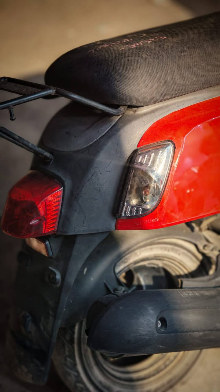 دراجة ماكس بوليس للبيع السعر 900 وبيها مجال للتواصل ***********
