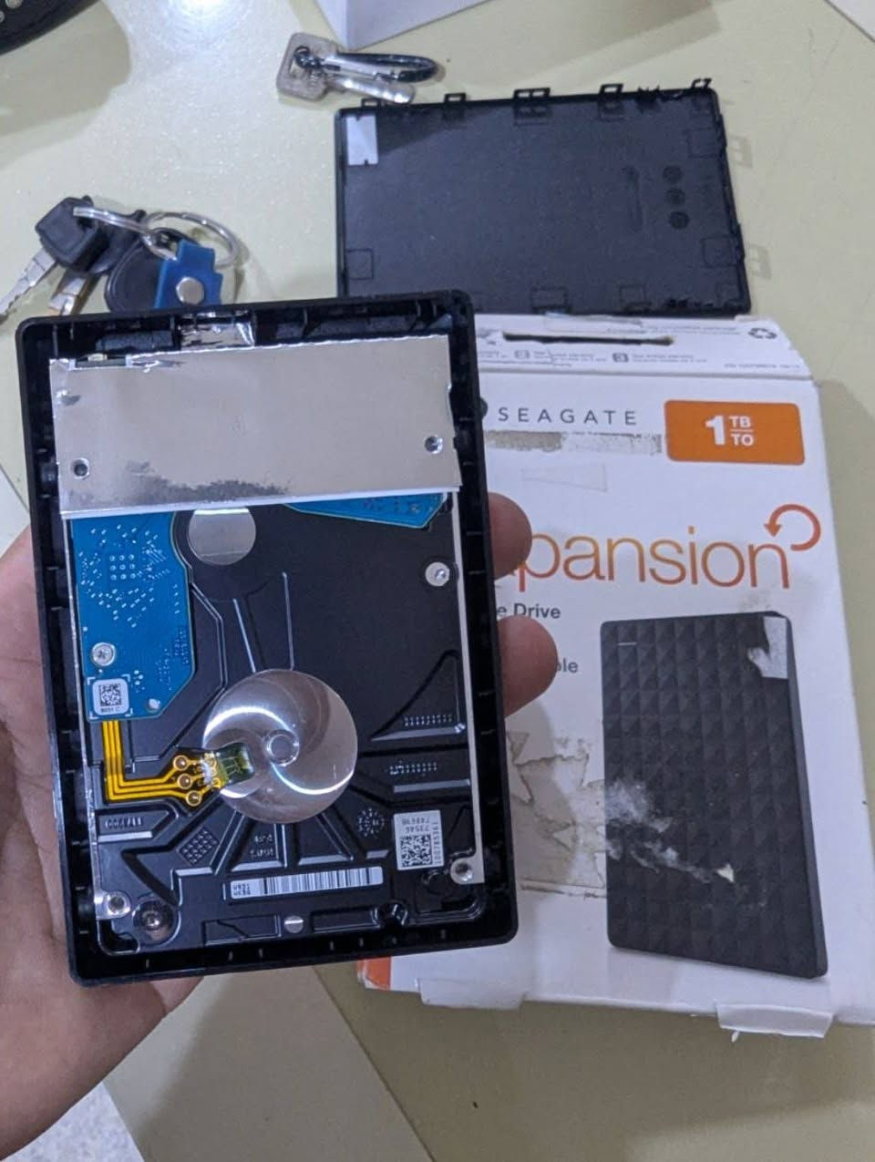 اصلي شرط فتحته للتاكيد 1 تيرا,
خلي سعرك


**إذا كنت صاحب هذا الإعلان وتريد حذفه لأي سبب، رجاءا أرسل رسالة إلى الدعم الفني**