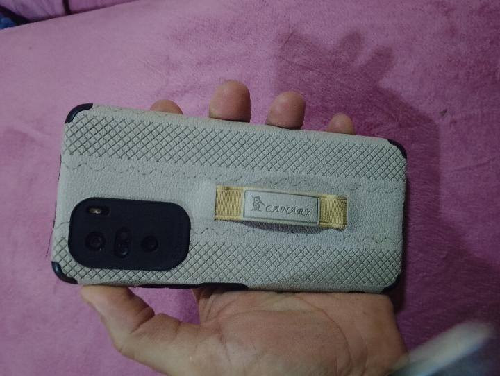 السلام عليكم بوكو F3 ذاكرة 256ورام8 شحن سريع 
بطاريه 4500 بوبجي 90 فريم مكفوول فقط فطر بسيط بالضهر بيع او مراوس مكاني حله


**إذا كنت صاحب هذا الإعلان وتريد حذفه لأي سبب، رجاءا أرسل رسالة إلى الدعم الفني**