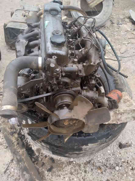 سلام عليكم للبيع كير و مكينه مال مستوبيشي حجم اف دي ار ٥  مكاني البصرع الدير نتصال عله الرقم ***********
