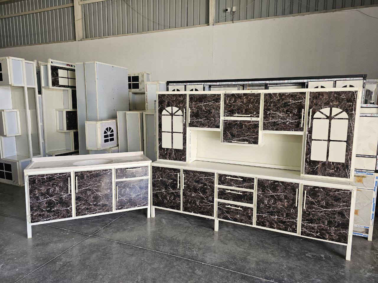 السعر 320 الف
ارضي وملحق قياس مترين ونص
والسنك قياس مترونص


**إذا كنت صاحب هذا الإعلان وتريد حذفه لأي سبب، رجاءا أرسل رسالة إلى الدعم الفني**