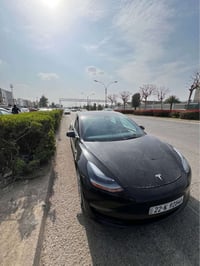 تسلا • دوال موتور • ١٨٥٠٠٠ كم