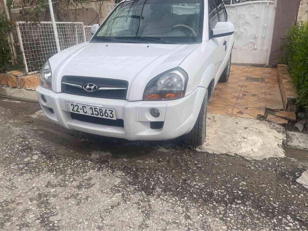 هیوندای توکسون 
مودیل ٢٠٠٩
٤تەیەی نوێ لە ژێرە 
دەعم و بۆ یاغی نیە 
زور پاکە  تەنها ١٨٥هەزار ڕۆشتوە 
گێڕ مەکینە  تەحویل غرامە بەشەرت 
سەنەوی تا ٢٠٢٩ نوێە
ژ.م. *********** كويسينجاك, أربيل
