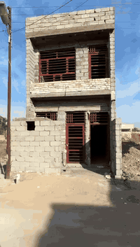 سلام عليكم دار للبيع في الدوره هورجب. مجمع اللبيت لأبيض نوع العقار طابو مالك صرف  المساحه 68 م.  

خدمات. كامله ماء 💧. كهرباء ⚡️ تبليط  أوناره 

البيت قيد لإنشاء يكمل مفتاح 

السعر 55 مليون.***********
