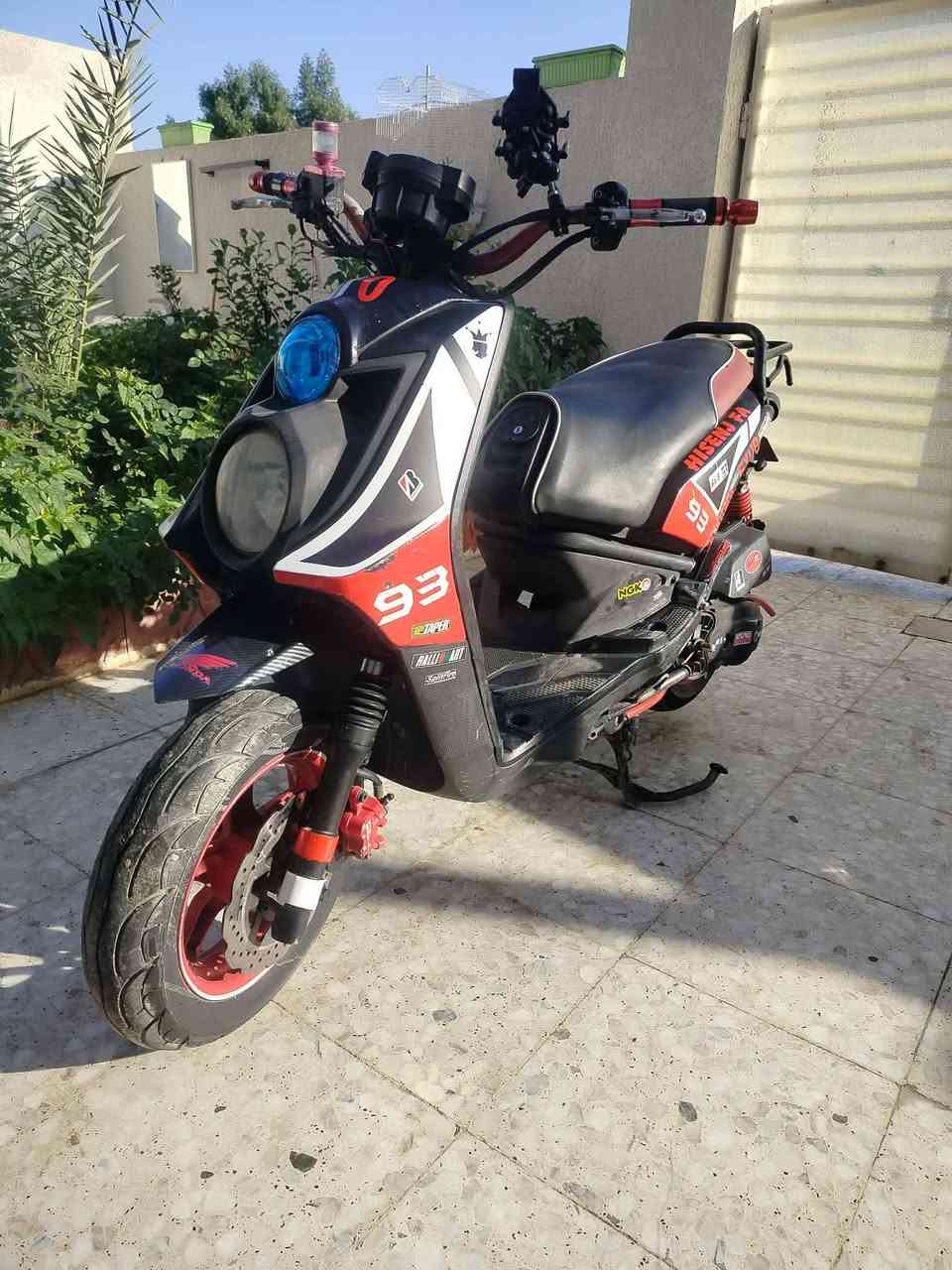 سلام عليكم شباب 

دراجه سكنس جبلي لون اسود موشم يدات بريك كوسو قبضات بانزين مزود دوسه رجل شركه توبو عداد الكتروني بي ساعه والكيلو متر وكيج بانزين وعداد قياس الفولتيه مال الباتري لايت عل رقم قاعده رقم دراجه نضيفه من ناحيه المكينه نشرات جانبيه الشراي الاستفسار ***********
***********
