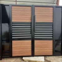 باب خارجي السعر ٢٢٥ بغداد الحسينيه الهاتف٠٧٧١٦٠١٧٠٣٨ يوجد توصيل