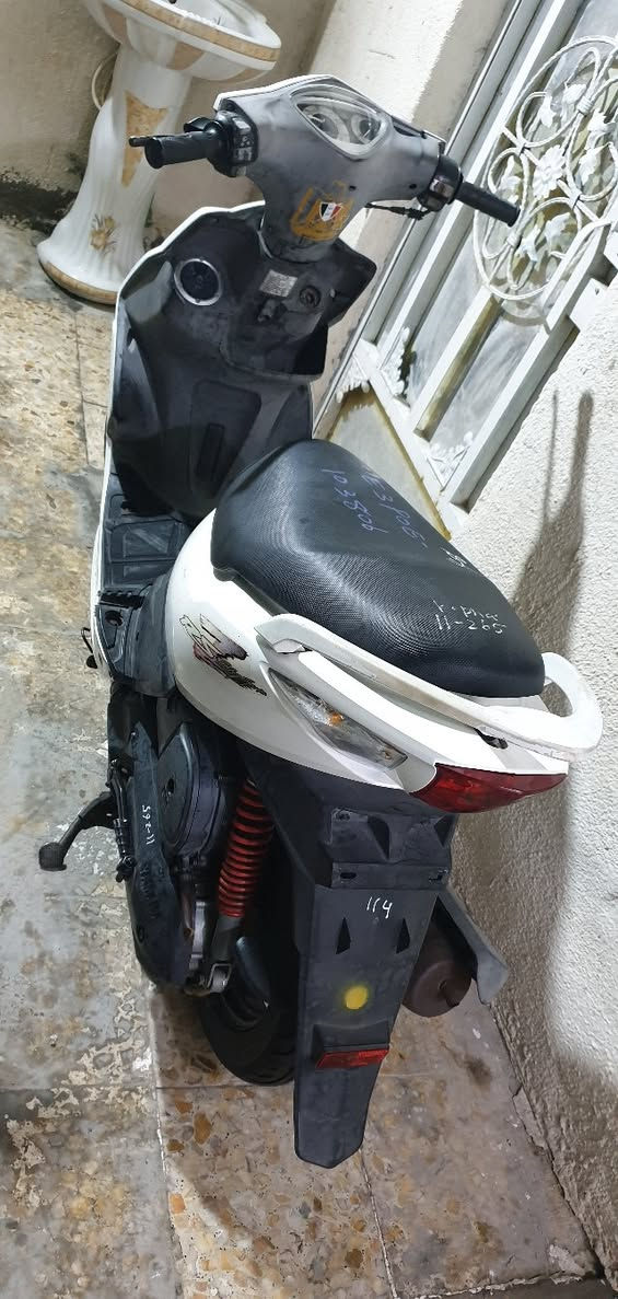 دراجه ماكس مضلع مكفوله كفاله عامه مال باله بعدها جديده لا تبخير ولا مفتوحه كلها بلاديه هاذ رقمي للاستفسار *********** مكاني البصره القبله سعرها 850
