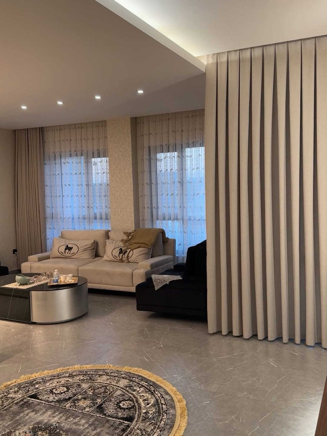 نعمل بأجود أنواع ألاقمشة التركية المميزة في دار #شيفون للستائر بأحدث التصاميم الحصرية
📍 العنوان_ بغداد_مدينة الصدر_سوق الاولى_فرع الستائر
☎️ رقم الهاتف: *********** : واتساب 
للمزيد يرجى مراسلة الصفحة او الأتصال على الرقم.
