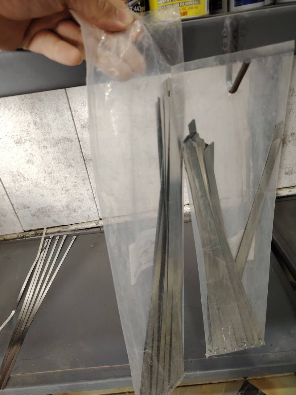 يتوفر لدى
ادوات عباس 
شنطات ستيل 
أهلا وسهلا بكم 
***********
