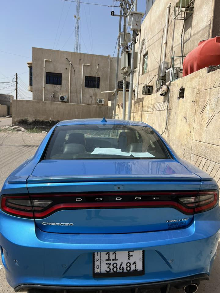 سلام عليكم جارجر ريلي  موديل  2016 محرك 3600 رقم انكليزي مشروع وطني لون بحري مميز فول موصفات عدا الفتحة بيه قطعتين تبديل وكلير جاملغ وتعديل بالشاصي بدون لحيم استعمال شخصي فقط مكينه وكير وحدادة وتخم تاير شرط جديد سعر 175 وبيه مجال 
مكان سيارة البصرة 
رقم الهاتف : ***********
