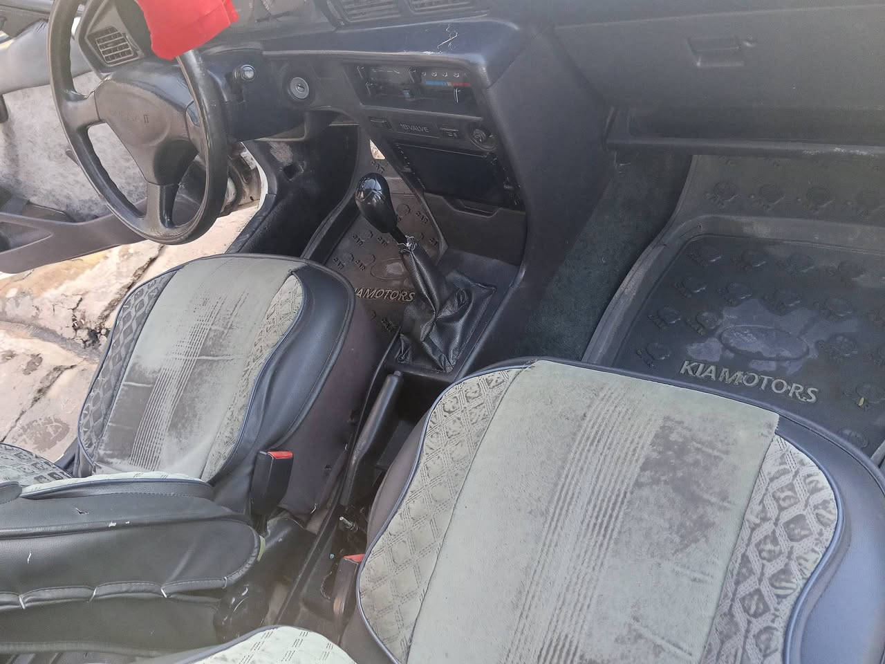 كورله تويتا رقم نينوى مسطره سنويه لل30 موديل91 كابون بانزين بيها شرط المحرك والگير كهرائيات شغاله كامل السيارة خير من الله شرط الوكاله والتحويل السعر 35وبيها مجال للتواصل فقط اتصال او واتساب ***********
