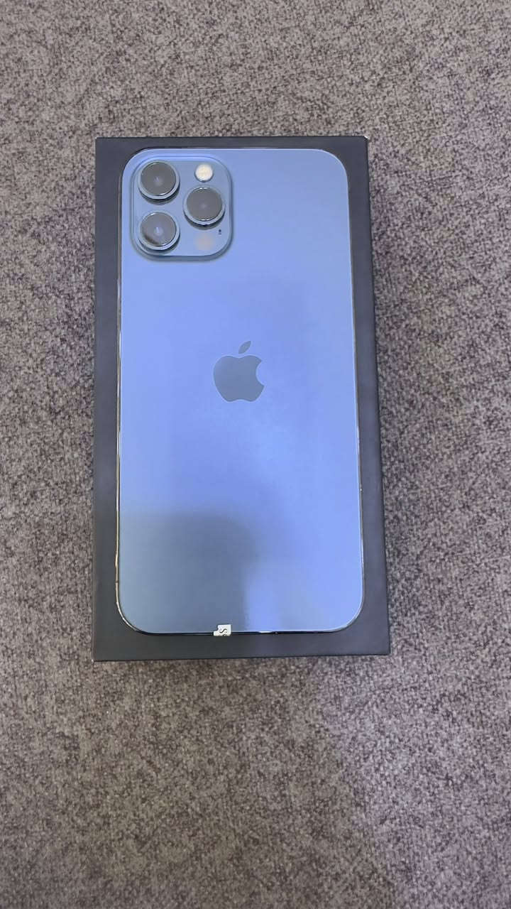 سلام عليكم
ايفون 12 برو ماكس ذاكرة 256
بطارية 92 لونه نيلي  الجهاز جديد  
السعر 550 وبي مجال 
للتواصل ***********
العنوان الديوانيه خلف المعهد الفني
