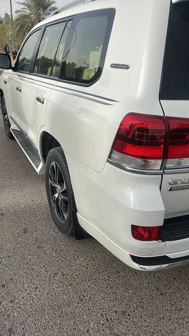 مرحبا تيوتا لاندكروز موديل 2019 السياره مكفوله ماشيه 111رقم اربيل السعر 50الف وبيه مجال قليل السياره بااسمي  لاتصال***********
