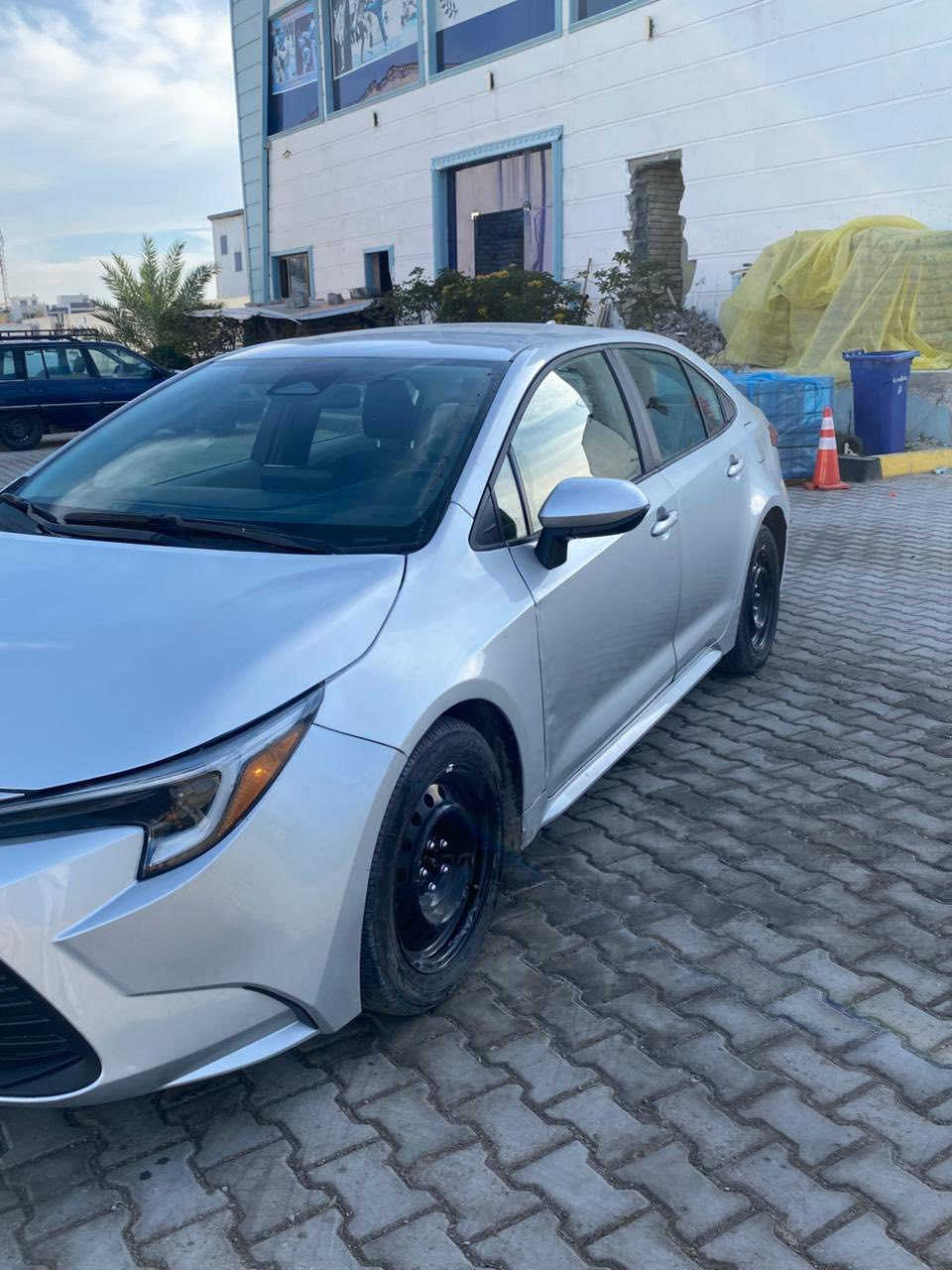 لسلام عليكم كورولا ٢٠٢٥  le هايبرد معفيه من الرقم بصمه رادارت بلمري داخل لونين سياره ماشيه الف جديده جدا تعمير درجه اولئ بدون تبديل صبغ فقط جاملغ وبنيد السعر ١٥٢ $ للاتصال ***********
