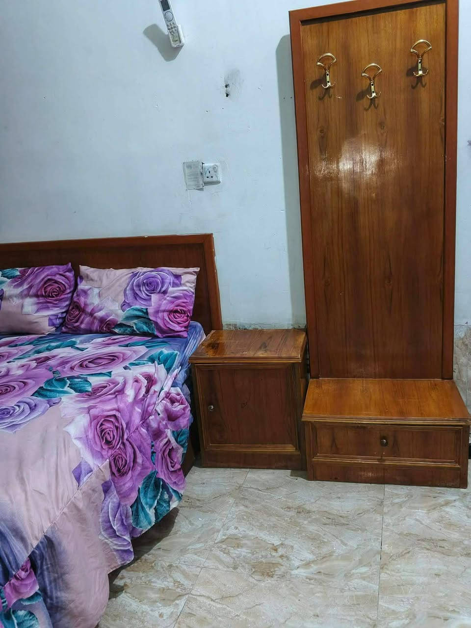السلام عليكم غرفة نوم صاج عراقي 6 قطع المكان بغداد الزعفرانية رقم الهاتف:***********
