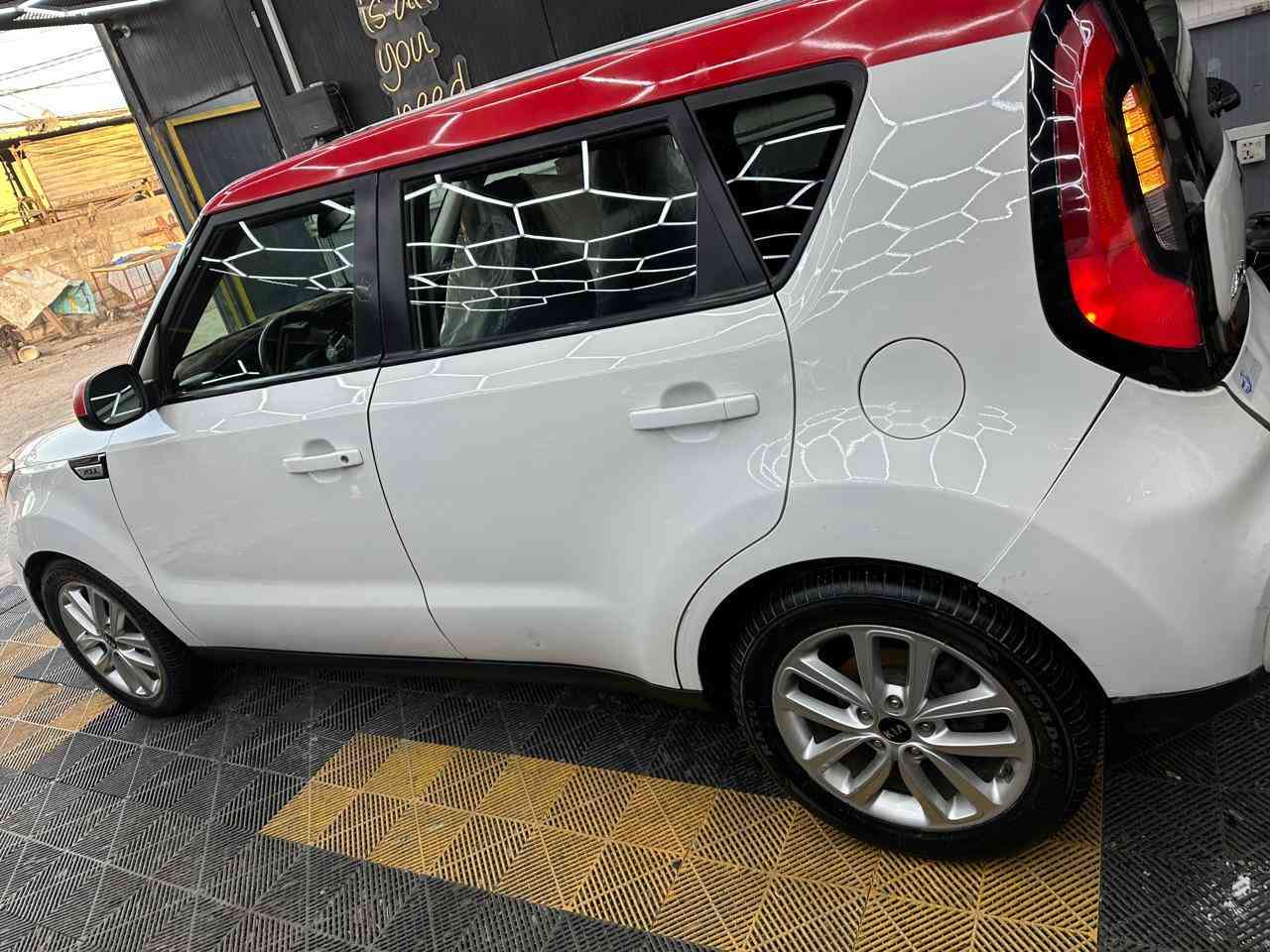 سول امريكي
موديل:19
مكينه:2000.. جي دي
فول مواضفات ثلاث انضمه 
 حادث صفح بابين وجاملغ االمامي 
ابسمي مشروع وطني
بغداد مدينه الصدر
مكفوله كير ومكينه وتبريد سياره خير من الله
تفاصيل اكثر خاص او تصال سعر 130$
***********
