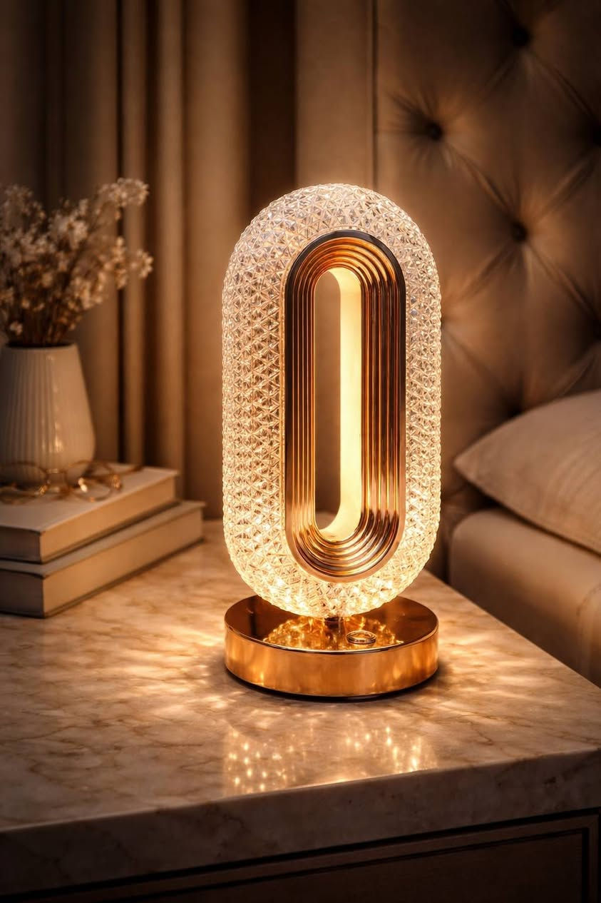 مصباح طاولة كريستالي LED قابل للشحن – إضاءة RGB مع تحكم باللمس

الموديل: Z-1510

مصباح طاولة أنيق بتصميم كريستالي عصري، يمنح إضاءة زخرفية مميزة مع ألوان متعددة وتحكم سهل باللمس، مناسب للاستخدام اليومي وصناعة الأجواء.

المميزات:
• تصميم كريستالي أنيق يناسب غرف المعيشة، النوم، والدراسة

• إضاءة LED موفرة للطاقة بقدرة قصوى 1 واط

• يدعم إضاءة RGB مع تغيير ألوان الإضاءة

• إمكانية تعتيم الإضاءة (Dimming)

• 3 مستويات لشدة الإضاءة

• تشغيل وتحكم عن طريق اللمس

• بطارية قابلة لإعادة الشحن عبر USB

• زمن عمل للبطارية يصل إلى 12 ساعة 

المواصفات:
• مصدر الإضاءة: LED
• القدرة القصوى: 1W
• نوع الإضاءة: RGB
• مستويات الإضاءة: 3 درجات
• التحكم: لمس
• البطارية: قابلة لإعادة الشحن
• مدخل الشحن: 5V / 2A
• مدة عمل البطارية: حتى 12 ساعة بغداد, العراق


**إذا كنت صاحب هذا الإعلان وتريد حذفه لأي سبب، رجاءا أرسل رسالة إلى الدعم الفني**
