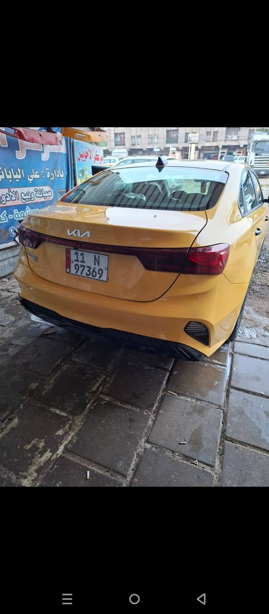 سلام عليكم فورتي للبيع موديل 23 وارد امريكي حادثهه دعاميه خلفيه سياره ليبل واحد مكان اسياره بغداد الامين الثانيه *********** سعر 170 وبيهه مجال
