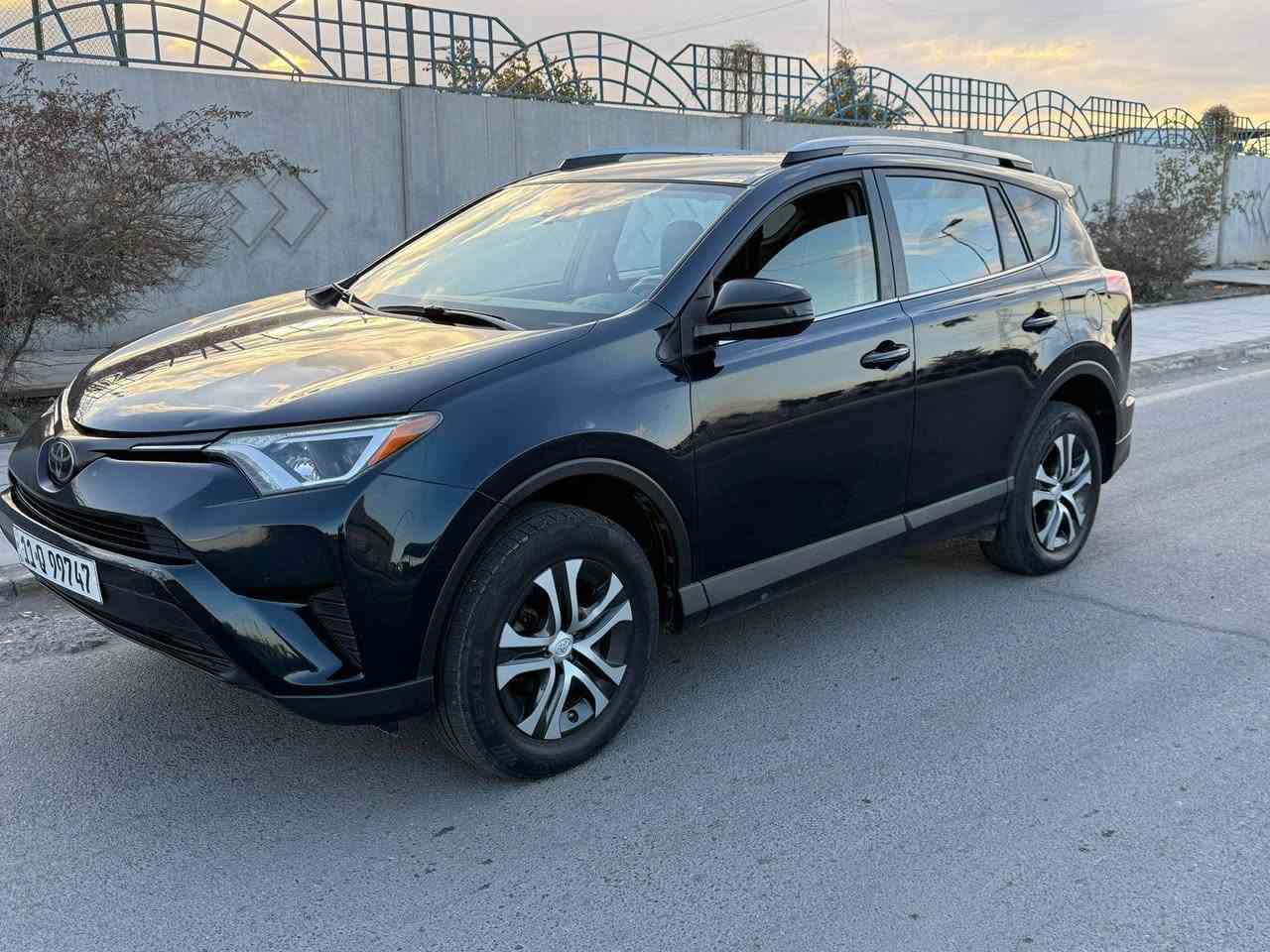 السلام عليكم تيوتا راف فور موديل ٢٠١٨ le وارد امريكي ضررها موضح بالسونار فقط جاملغ ايمن تحويل مباشر 
رقم الشاصي jtmzfrev9jj738437
عنوان السيارة صلاح الدين/ بلد 
السعر المطلوب ١٧٧ 
للإستفسار مراسلتي على الخاص او الاتصال على الرقم ادناه:
***********
