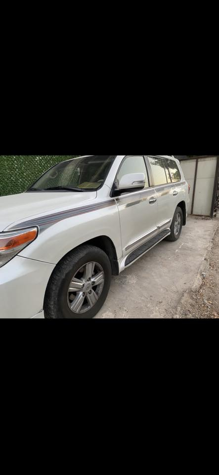 السلام عليكم للبيع موديل 2013مكينة 6 العنوان بغداد السعر 340اي استفسار على رقم ***********
