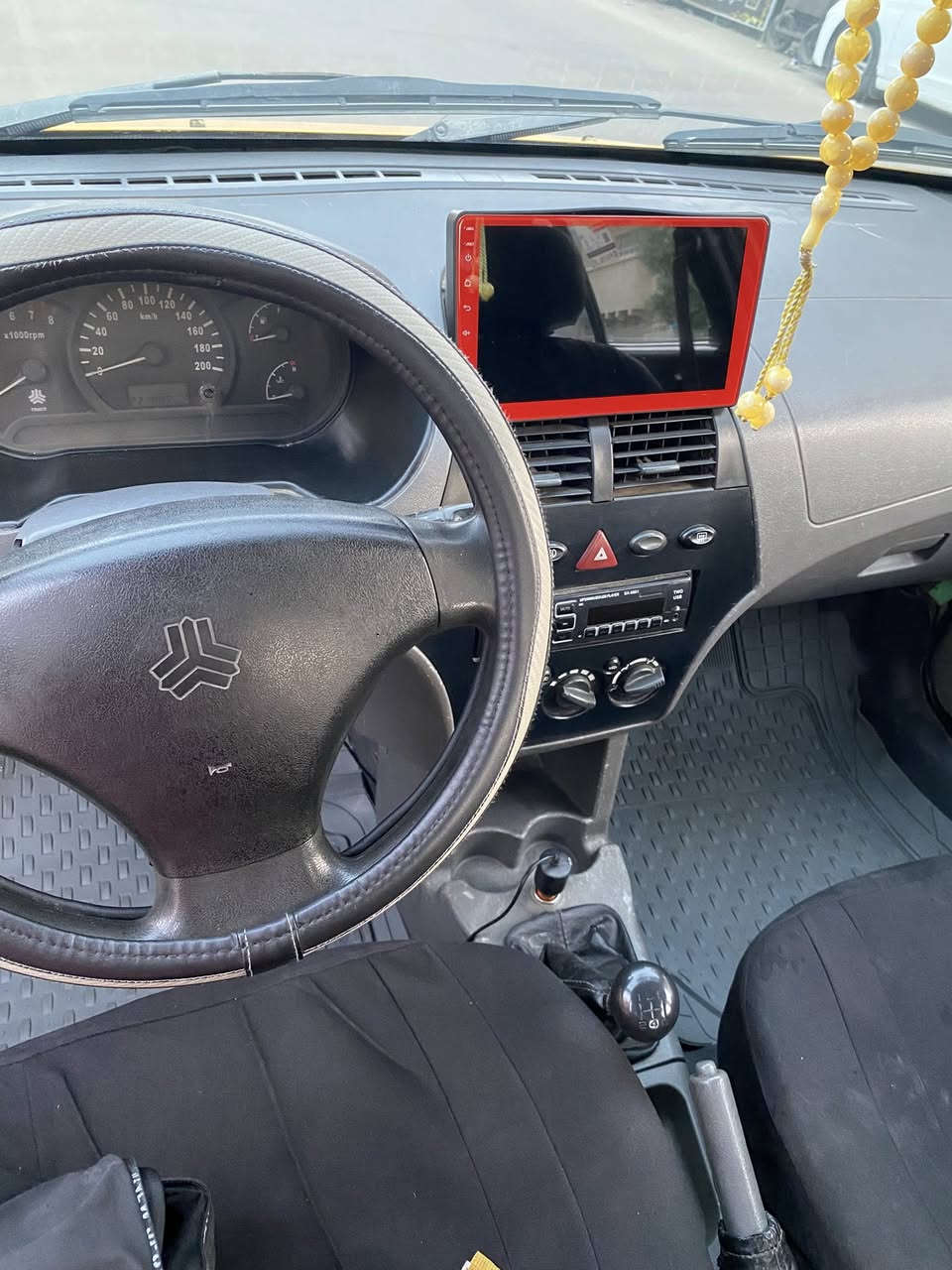 السلام عليكم سياره طيبه مديل 15 السياره مكفوله كفاله عامل كشرهة حلو مابي خياسات ومرتبه وشواصيهة بلاديات السياره رقمهة بغداد كير ومحرك كلهن بلاديات ولاتبخير ولا نضوح السياره تبريد تدفئه شغالات وبيهة شاشه وكامرات ثنين اماميه وخلفيه وعليهة ادامه قبل 5 ايام مسويهن من نوزلات وجويتر وغيرهن السياره باسمي تحويل ثاني يوم ومصفرهة هيئه وغرامات وهزه جديده السعر 42 العنوان بغداد البياع الرقم***********
