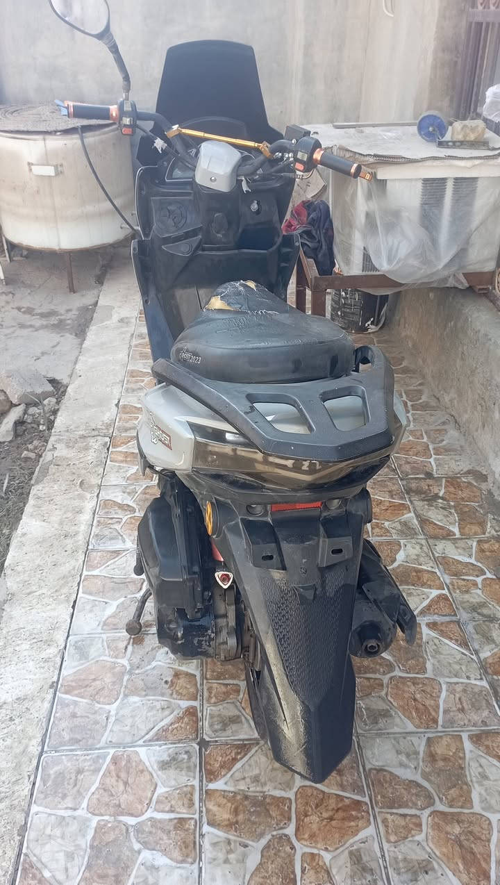 السلام عليكم البيع سعر ٤٥٠ )***********
